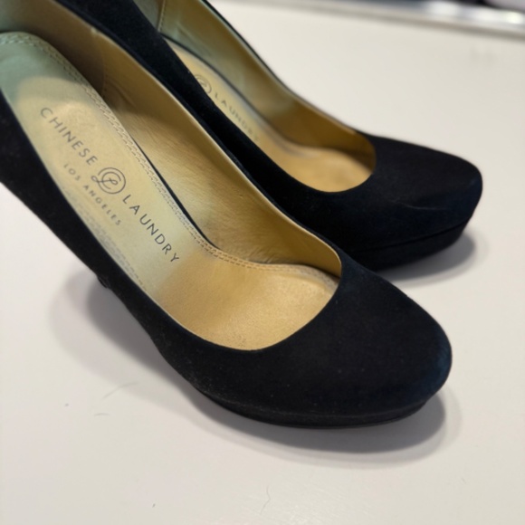 Chinese Laundry Classic Black Heels - 7 - WORN ONCE - Picture 6 of 6